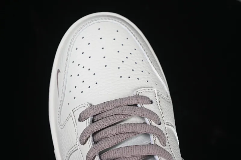 All categories Nk SB Dunk series Nk SB Dunk Low low-top sneakers Nk SB Dunk Low Supreme x The North Face North Face co-branded color matching low-top casual sports skateboard shoes BM0234-507